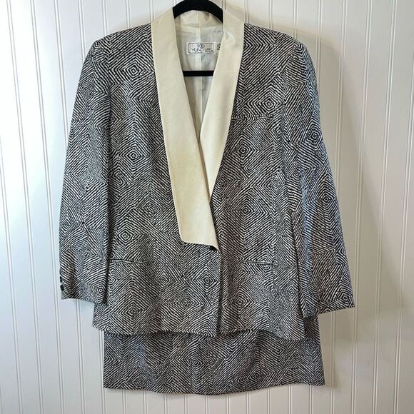 VTG Soo Yung Lee 100% Silk Suit Jacket & Skirt Women’s Size 10 Black Cream Print - Picture 1 of 7